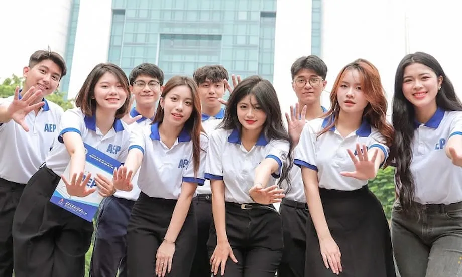 베트남 국립경제대학교, 영어를 제2언어로 채택…세계화를 향한 과감한 도약