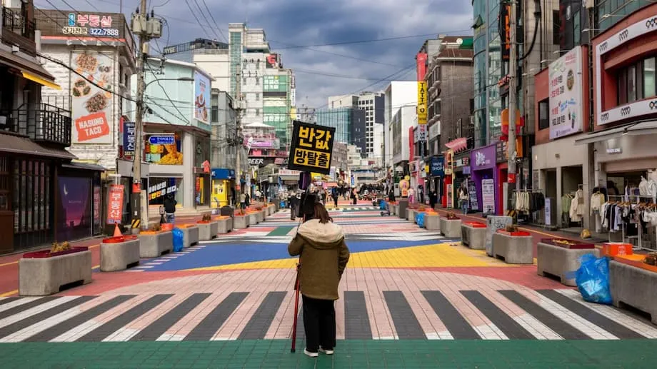 서울의 ‘따뜻한 편의점’: 도시의 고독과 맞서기 위한 새로운 시도