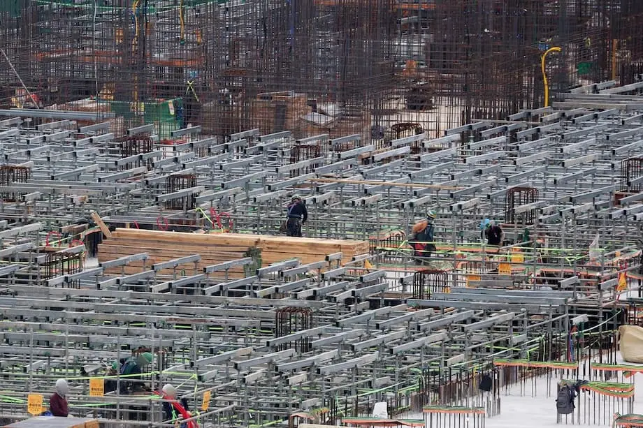 한국 경제, 2025년 정체…건설 경기 침체가 소비 회복 효과 상쇄
