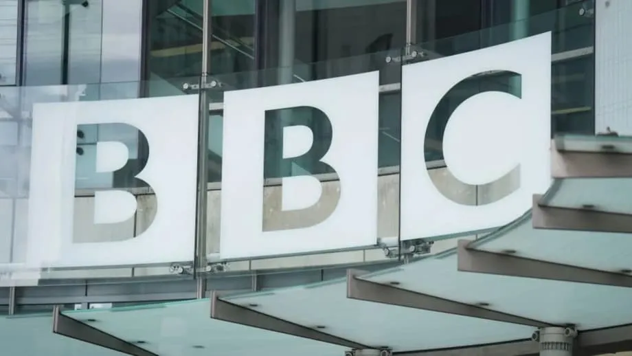 또 럼 영국 방문 중 BBC, 베트남에 여권 반환 및 자국 기자 출국 허용 촉구