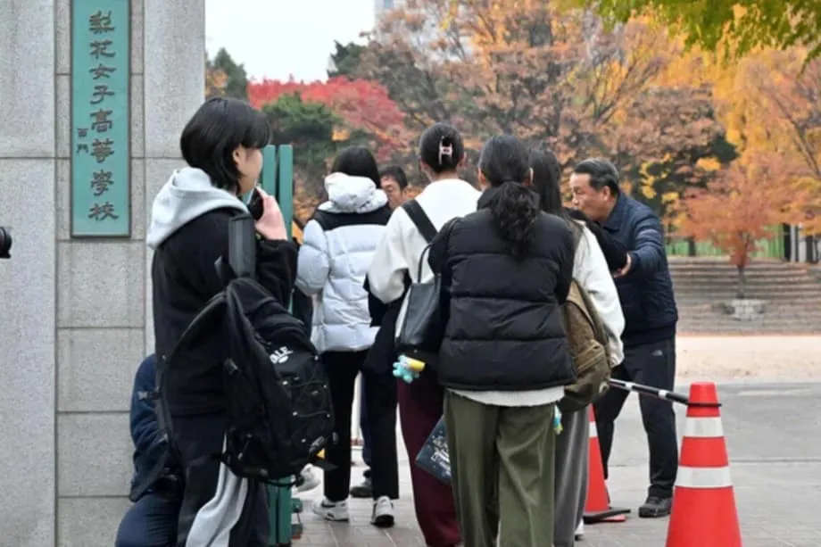 역대 최저 영어 등급 비율에 위기 맞은 한국, 수능 전면 개편 나서