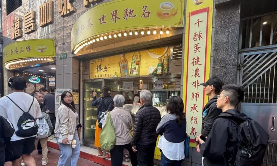 Customers flock to bid farewell to Hong Kong's 80-year-old ...
