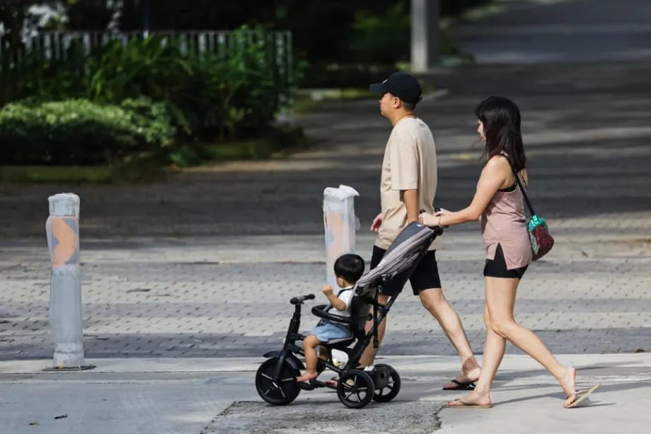 싱가포르 출산율 위기: 대대적인 변화로 하락세를 되돌릴 수 있을까?