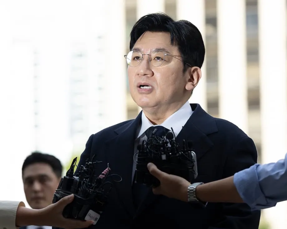 K팝 거물 방시혁, 1억3,600만 달러 규모 IPO 사기 혐의로 구속 위기