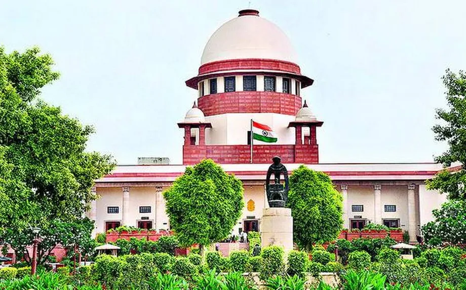 Supreme Court Seeks Bank Compensation When Failed Checks Enable Digital Fraud